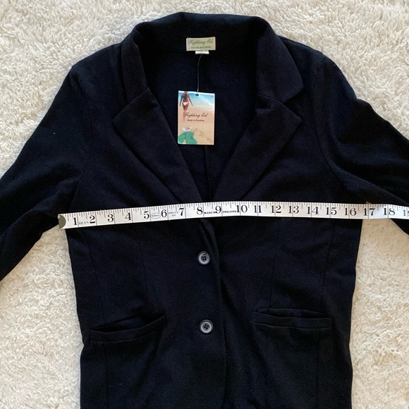 ❤️ Fighting Eel Black Blazer Size Large NWT - Picture 3 of 9